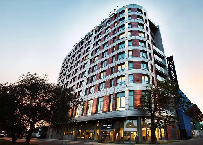 Hotel Golden Tulip Warsaw Airport